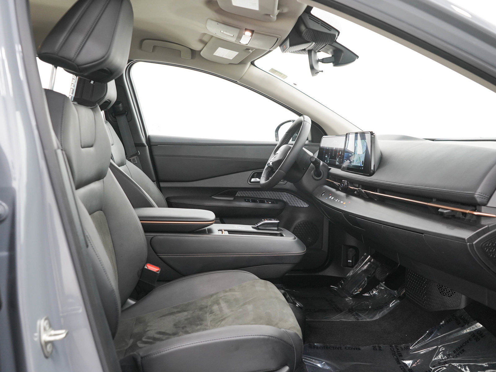 Used 2024 Nissan Ariya AWD image 13