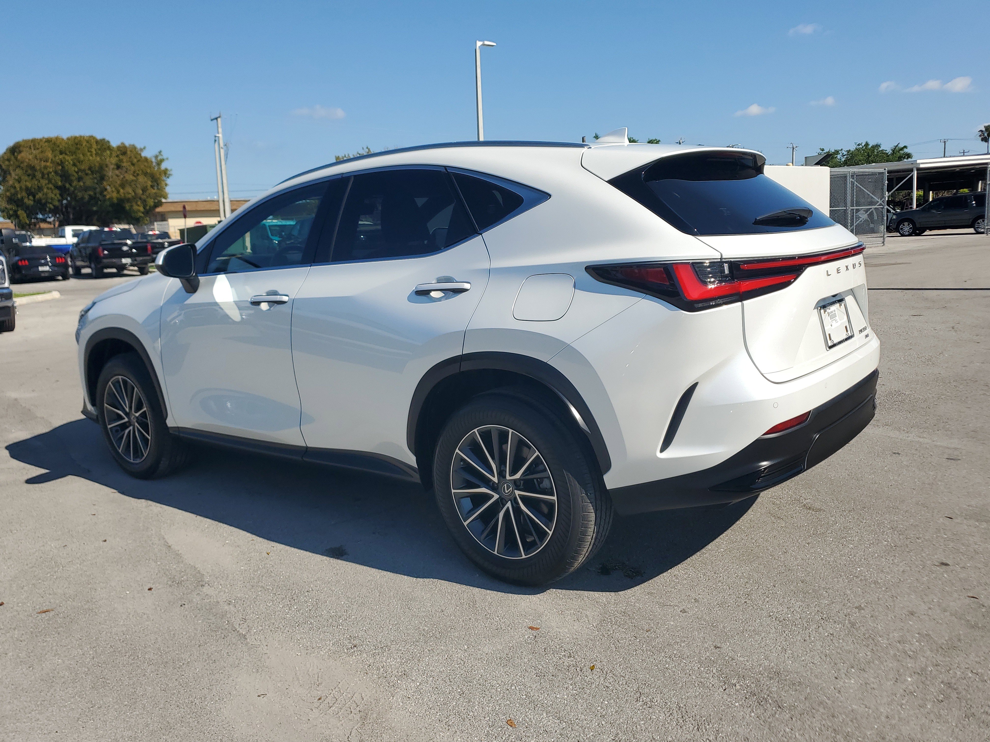 Used 2025 Lexus NX 350 AWD w/ Premium Package image 8