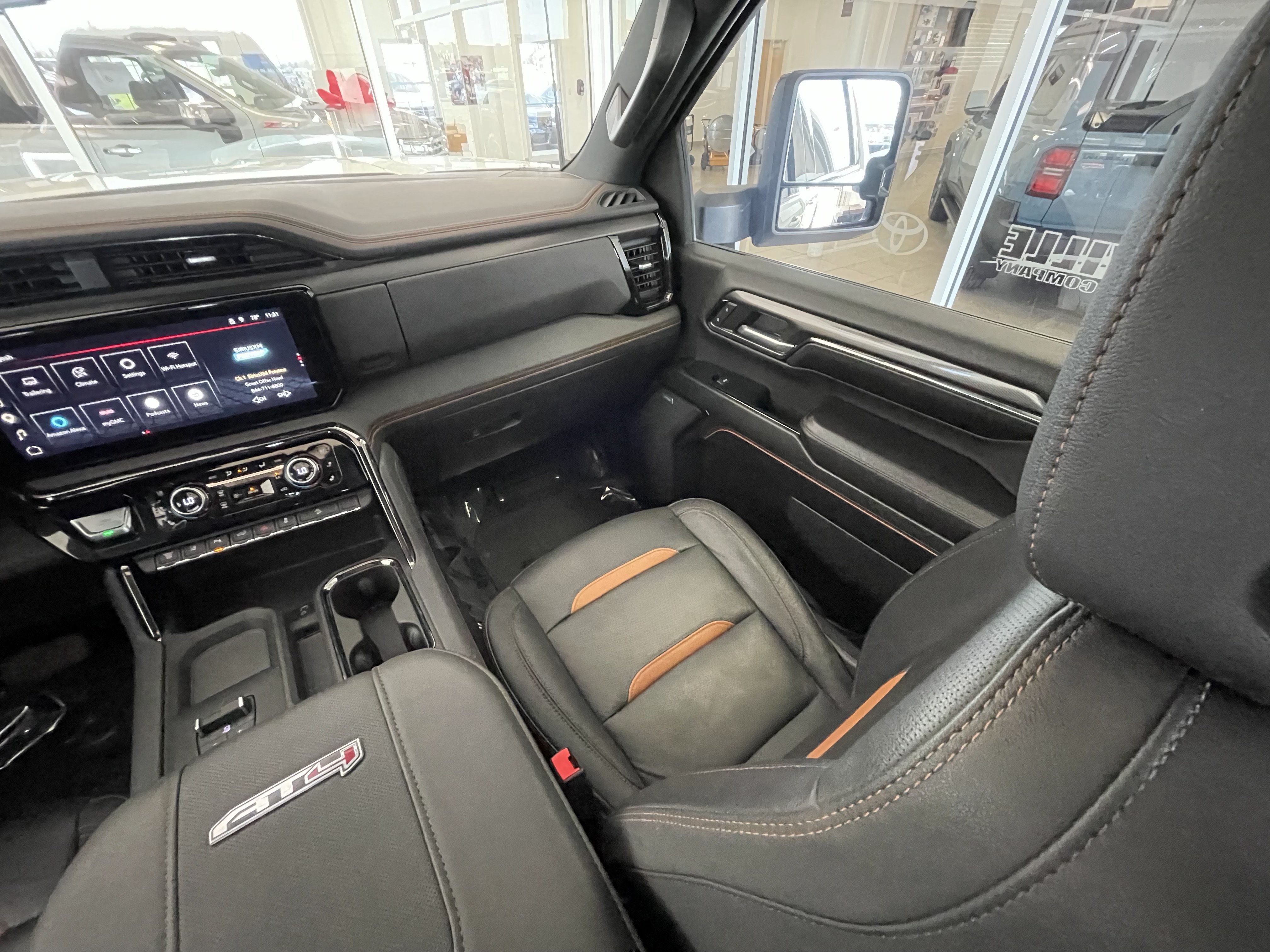 Certified 2024 GMC Sierra 3500 AT4 w/ AT4 Premium Plus Package AWD/4WD image 37