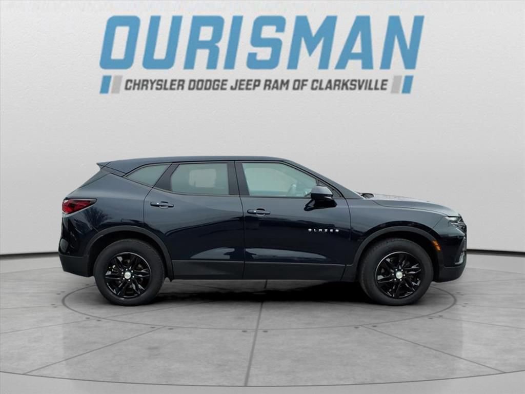 Used 2021 Chevrolet Blazer LT image 2