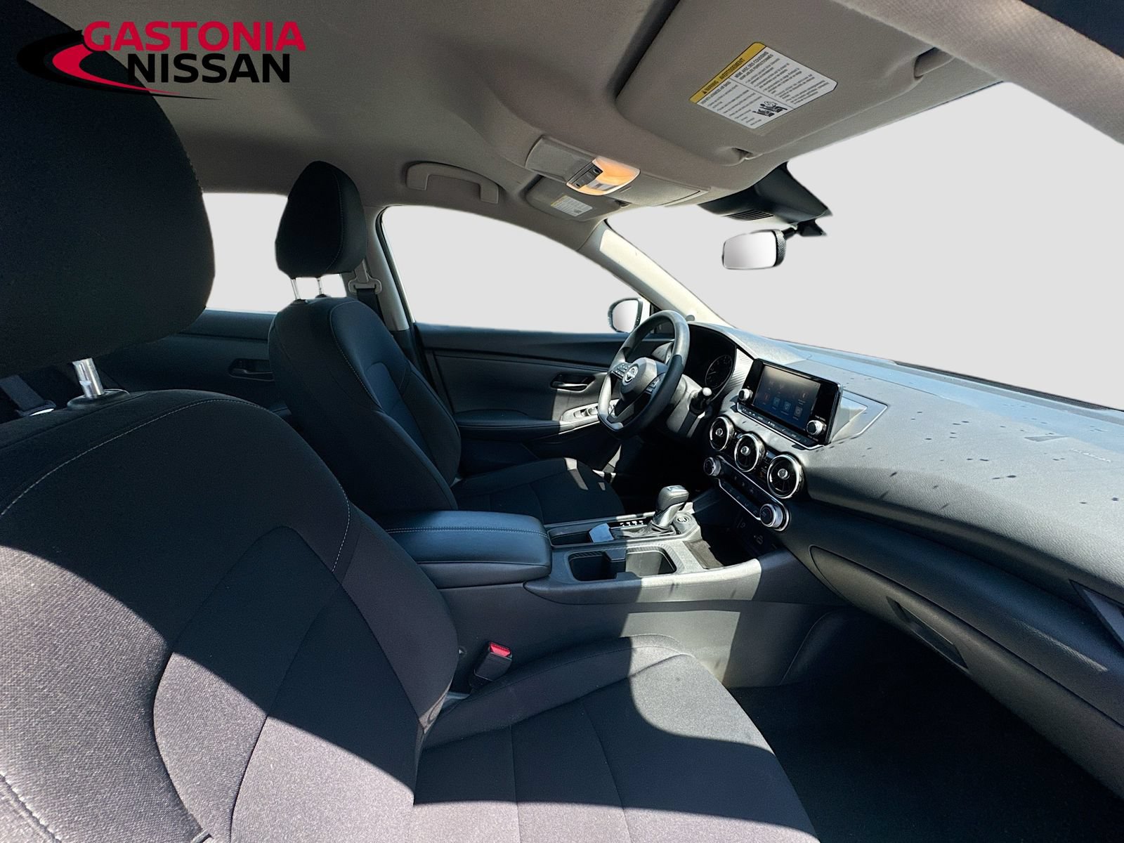 Used 2025 Nissan Sentra S FWD image 35
