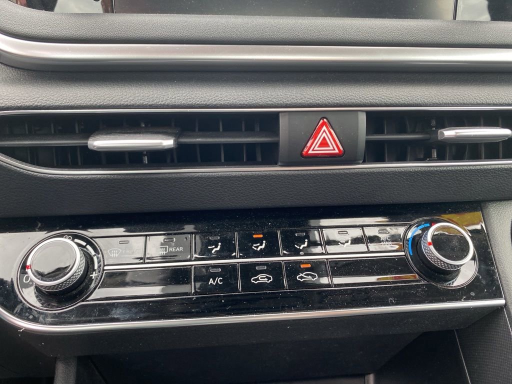 Used 2020 Hyundai Sonata SE w/ Cargo Package image 21