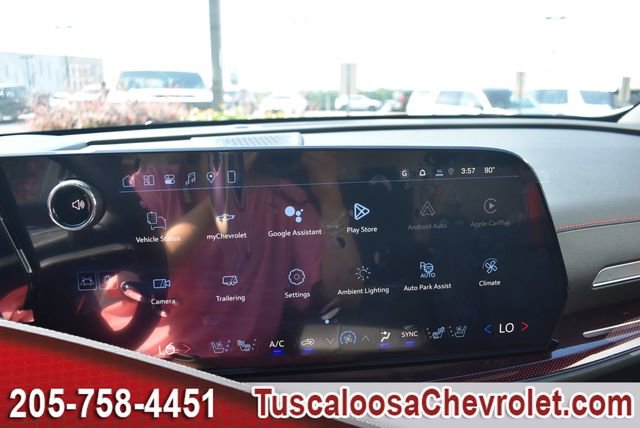 New 2026 Chevrolet Traverse RS w/ LPO, Floor Liner Package FWD image 32