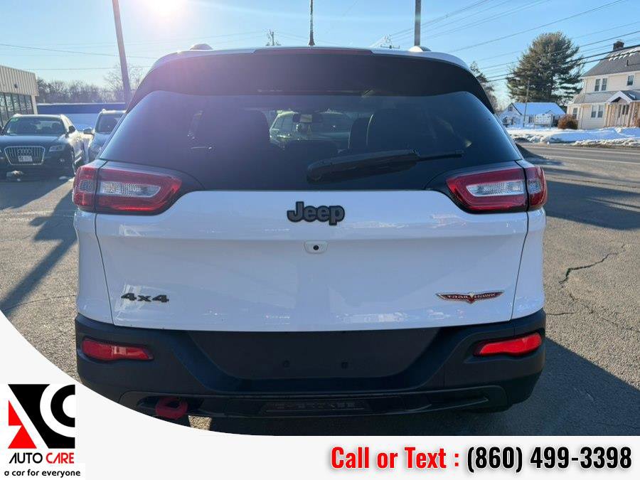 Used 2016 Jeep Cherokee Trailhawk w/ Comfort/Convenience Group AWD/4WD image 7
