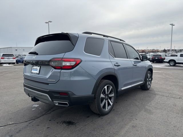 Certified 2023 Honda Pilot Touring image 7