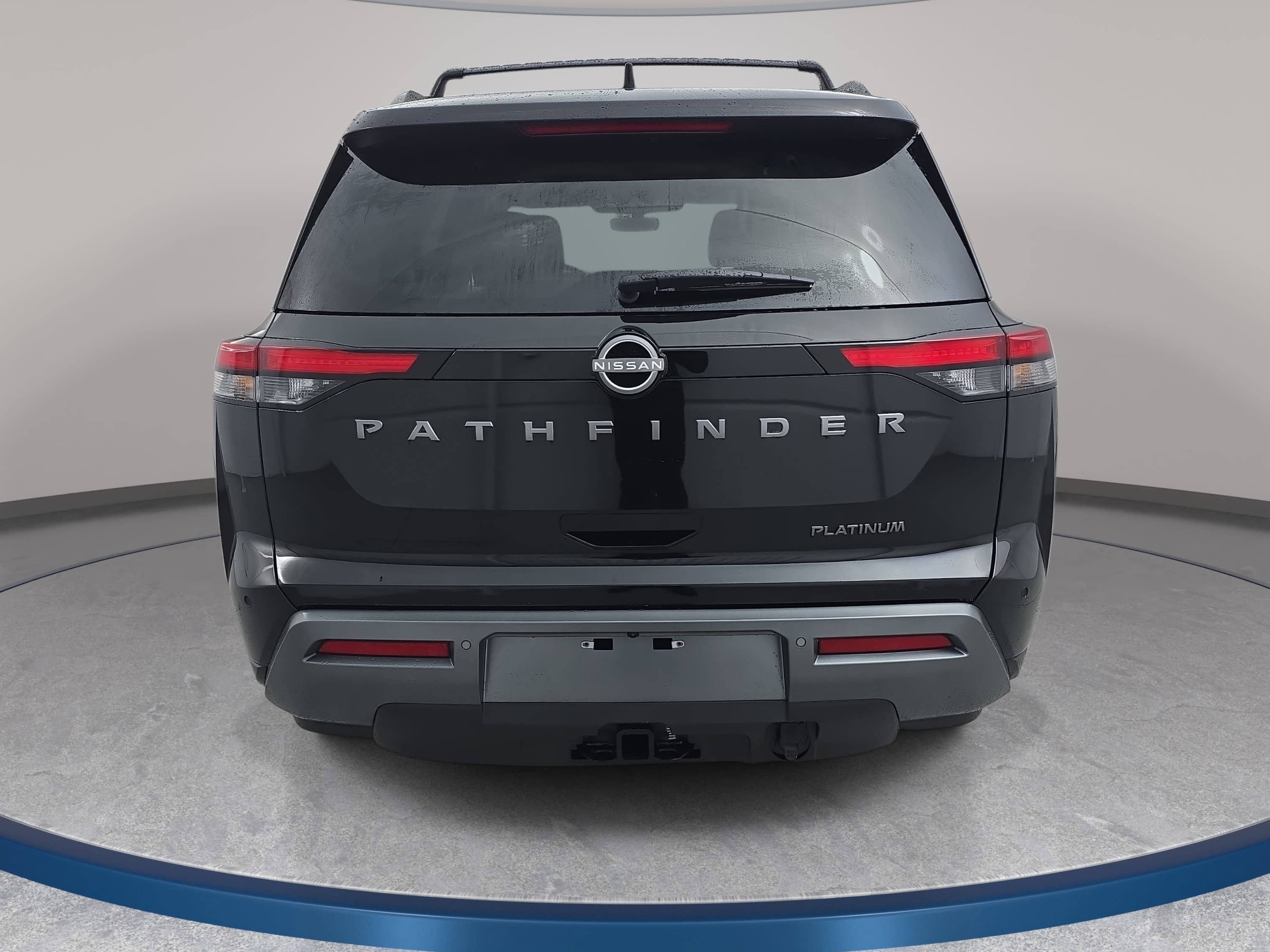 New 2026 Nissan Pathfinder Platinum w/ Cargo Package FWD image 6