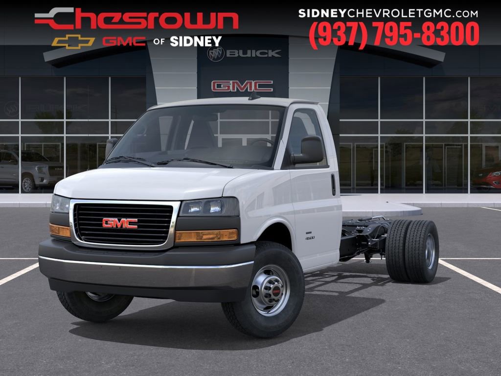 New 2025 GMC Savana 4500 w/ Power Convenience Package RWD image 6