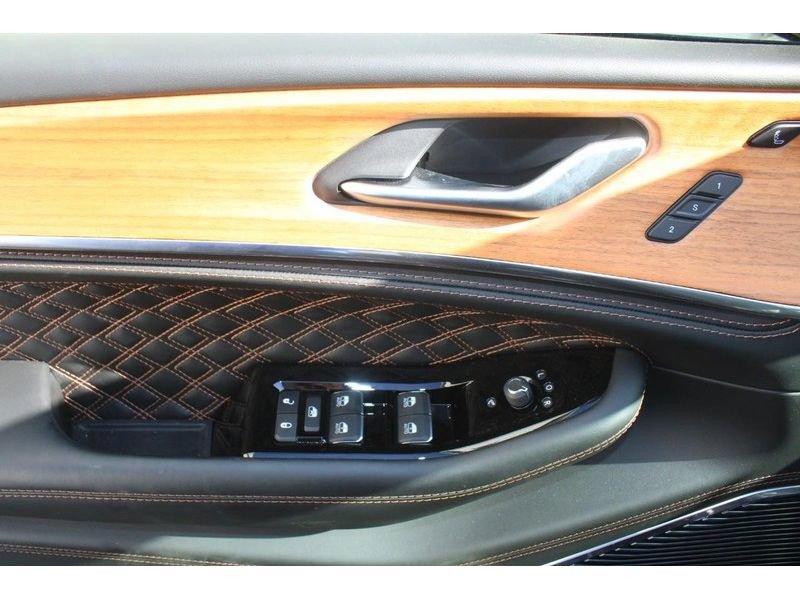 Used 2024 Jeep Grand Cherokee L Summit image 20