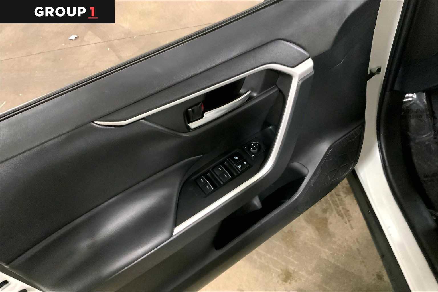 Used 2023 Toyota RAV4 XLE image 35