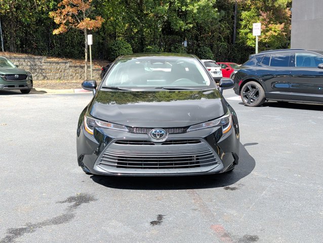 Used 2024 Toyota Corolla LE FWD image 2