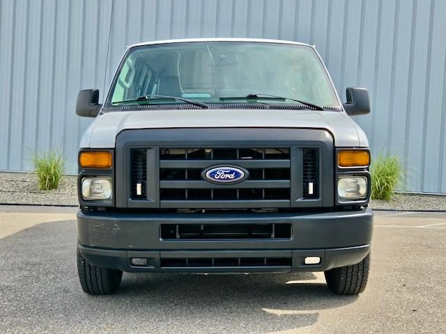 Used 2014 Ford E-350 and Econoline 350 XL w/ Power Windows & Locks Group RWD image 3