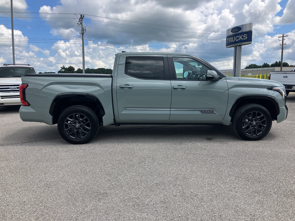 Used 2025 Toyota Tundra Platinum AWD/4WD image 4