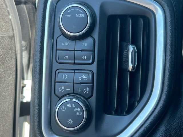 Used 2020 Chevrolet Silverado 1500 LT w/ True North Edition AWD/4WD image 25
