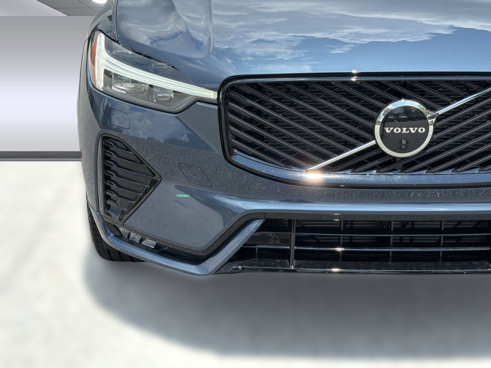 New 2026 Volvo XC60 B5 Plus w/ Climate Package AWD/4WD image 12