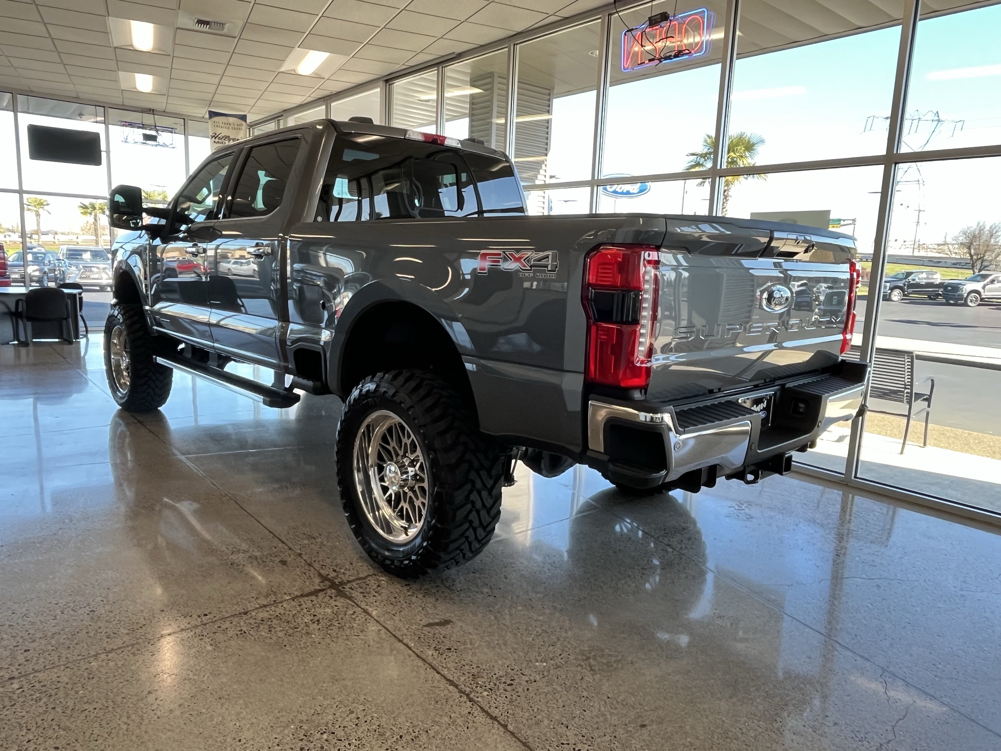 New 2026 Ford F350 Lariat w/ Lariat Premium Package AWD/4WD image 23