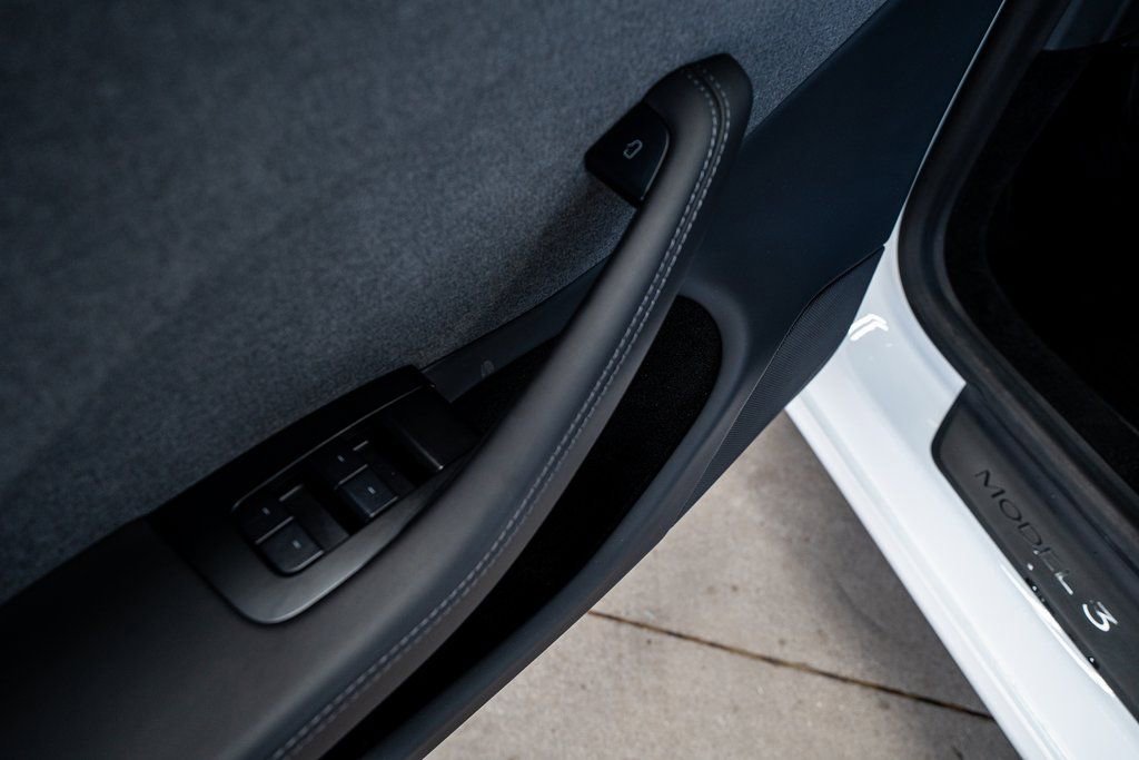 Used 2025 Tesla Model 3 Long Range image 25