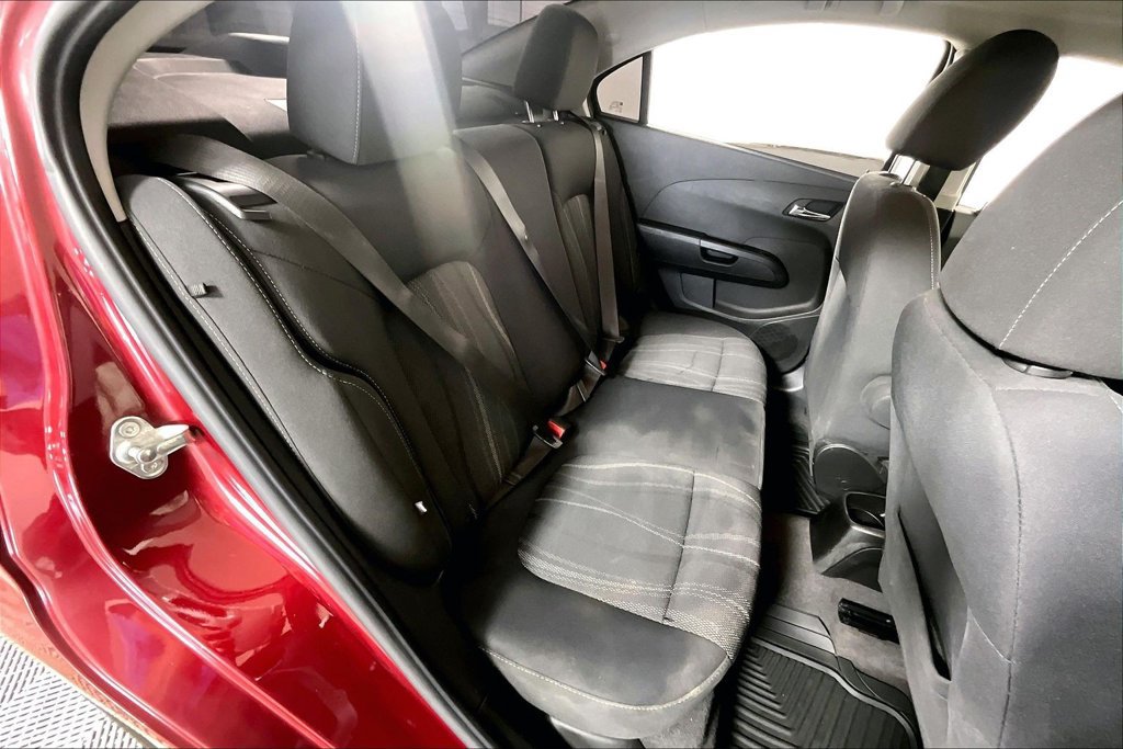 Used 2019 Chevrolet Sonic LT FWD image 26