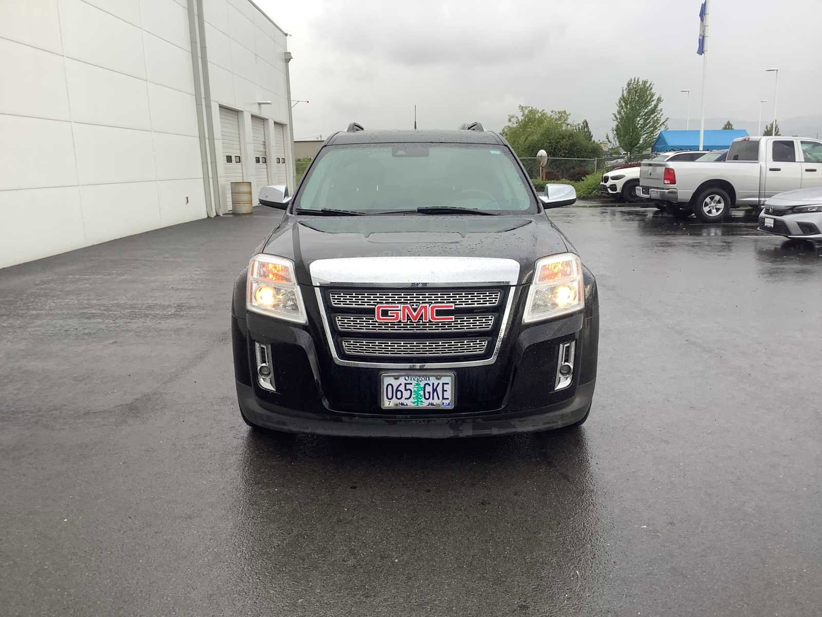 Used 2013 GMC Terrain SLT AWD/4WD image 2