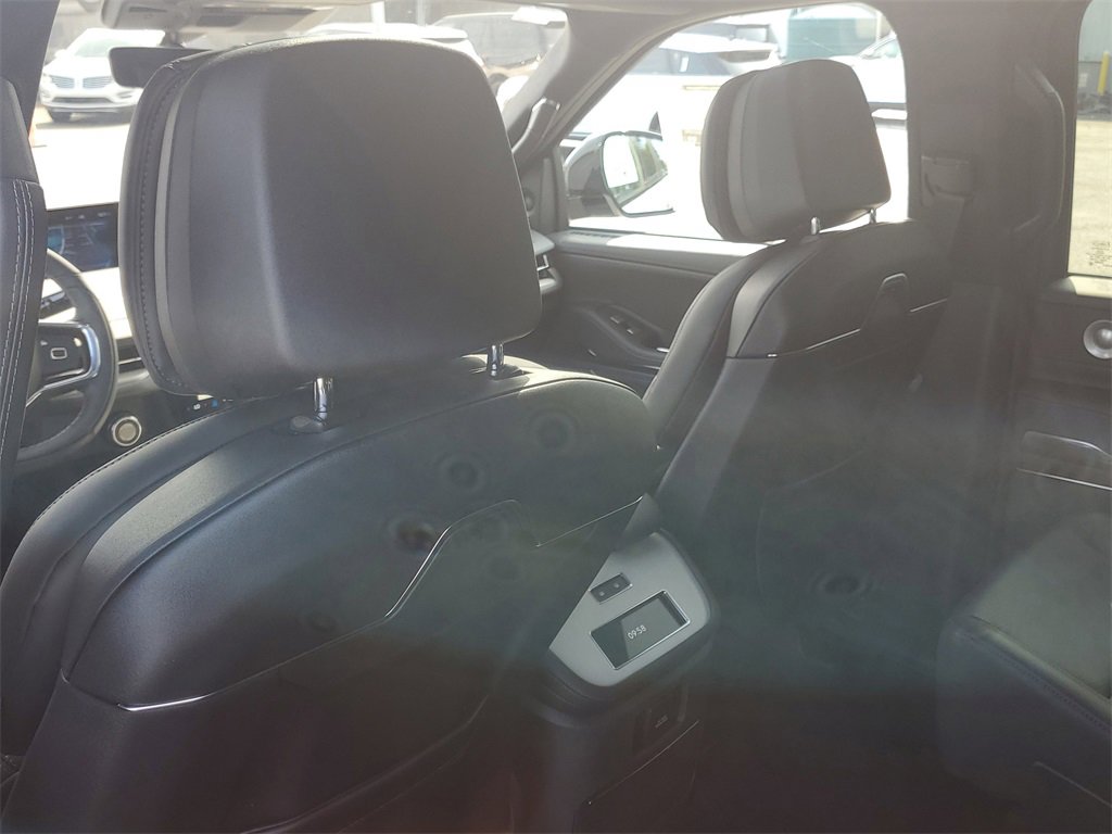 New 2025 Lincoln Navigator L Reserve w/ Jet Appearance Package image 12