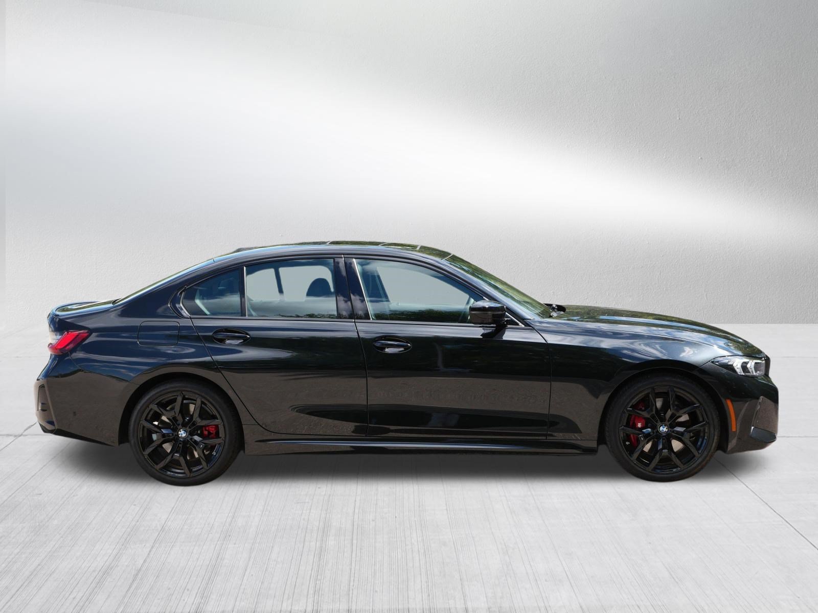 Certified 2026 BMW 330i xDrive Sedan w/ M Sport Package AWD/4WD image 8