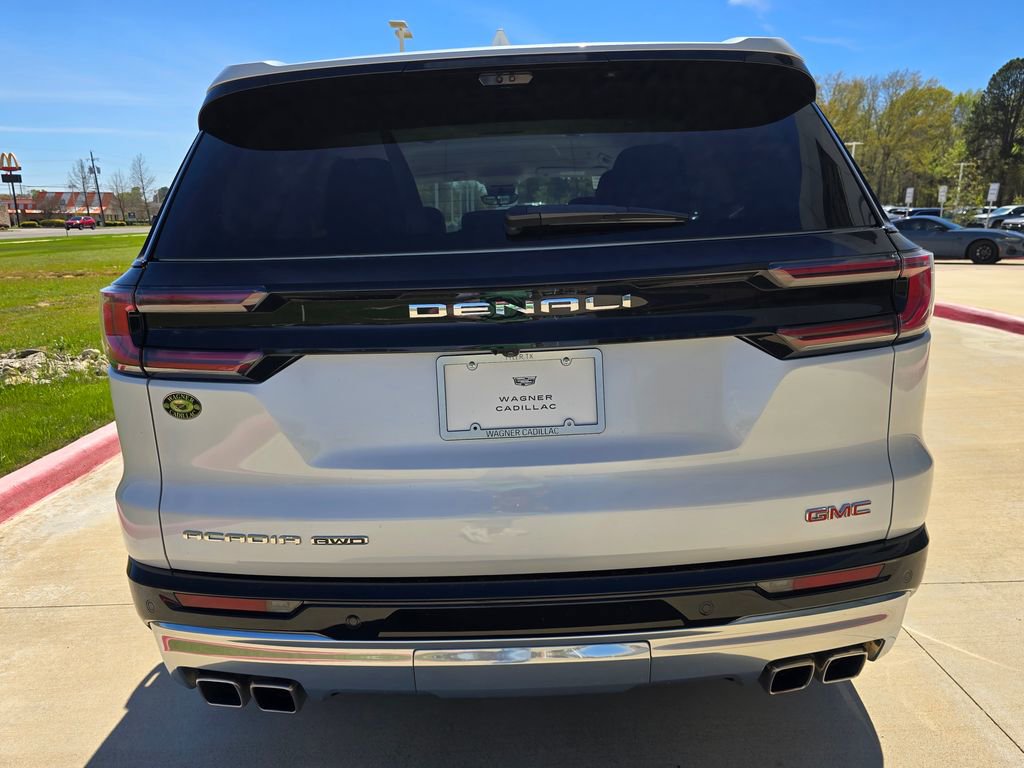 Used 2025 GMC Acadia Denali w/ Super Cruise Package image 5