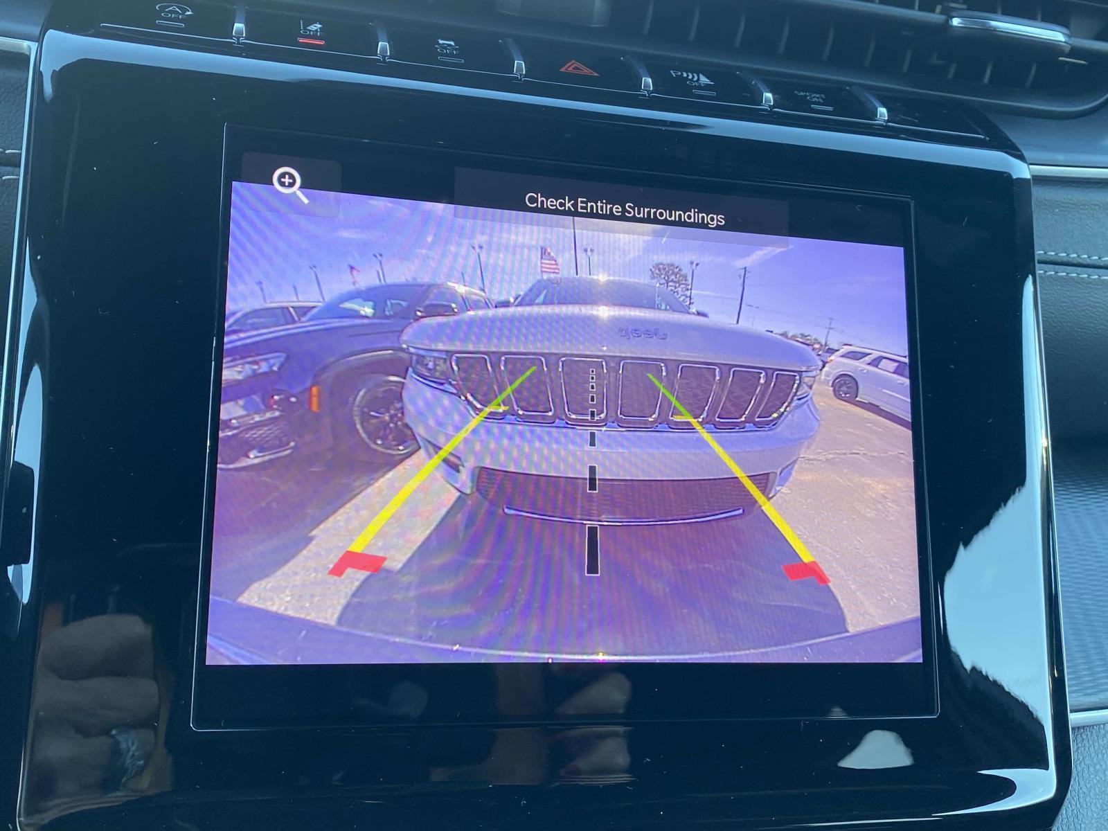 Certified 2024 Jeep Grand Cherokee Altitude image 6