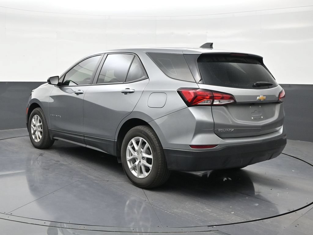 Used 2024 Chevrolet Equinox LS FWD image 3