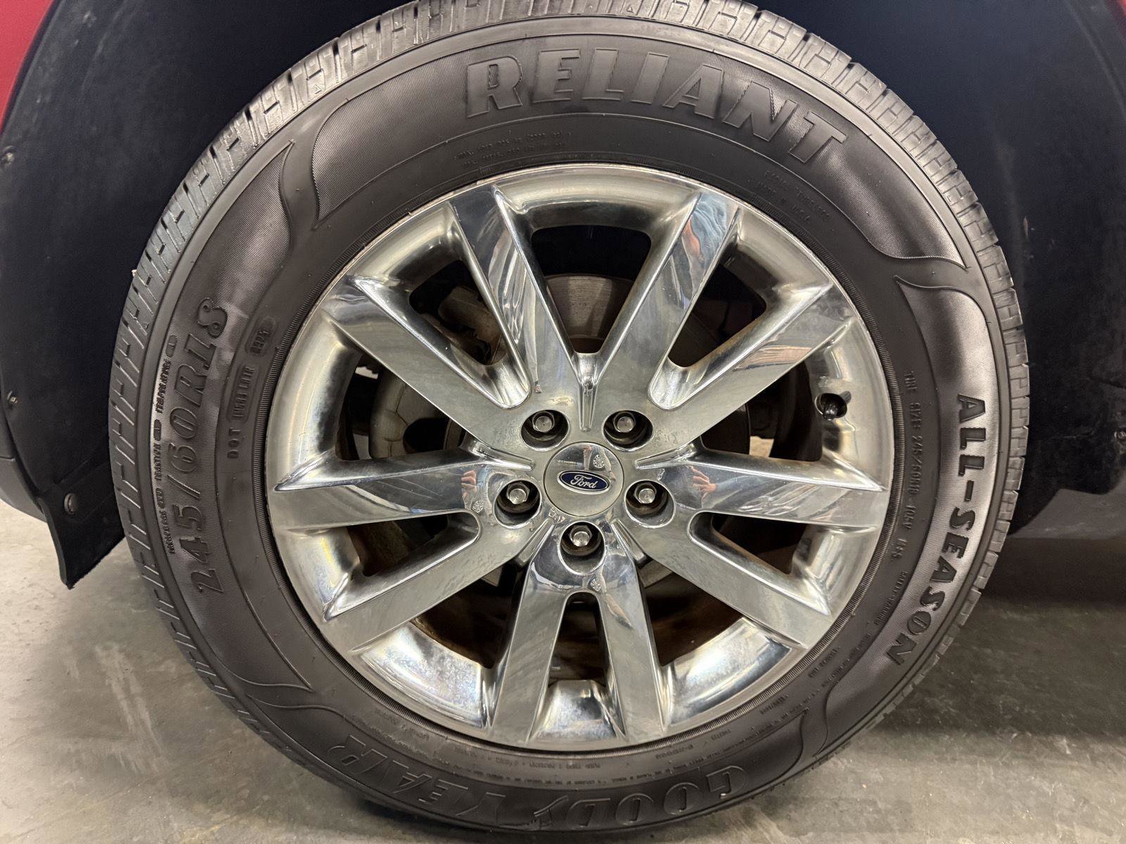 Used 2013 Ford Edge SEL image 10