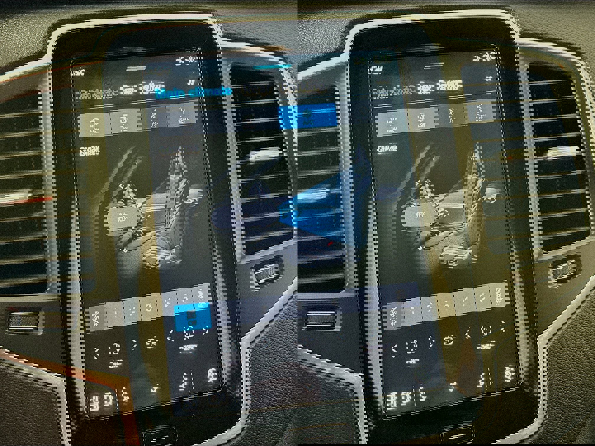 Used 2025 Volvo XC90 B5 Core image 18