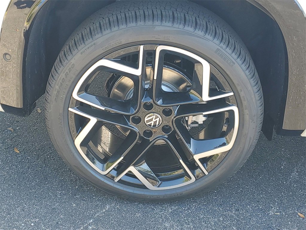 New 2026 Volkswagen Tiguan SEL R-Line image 7