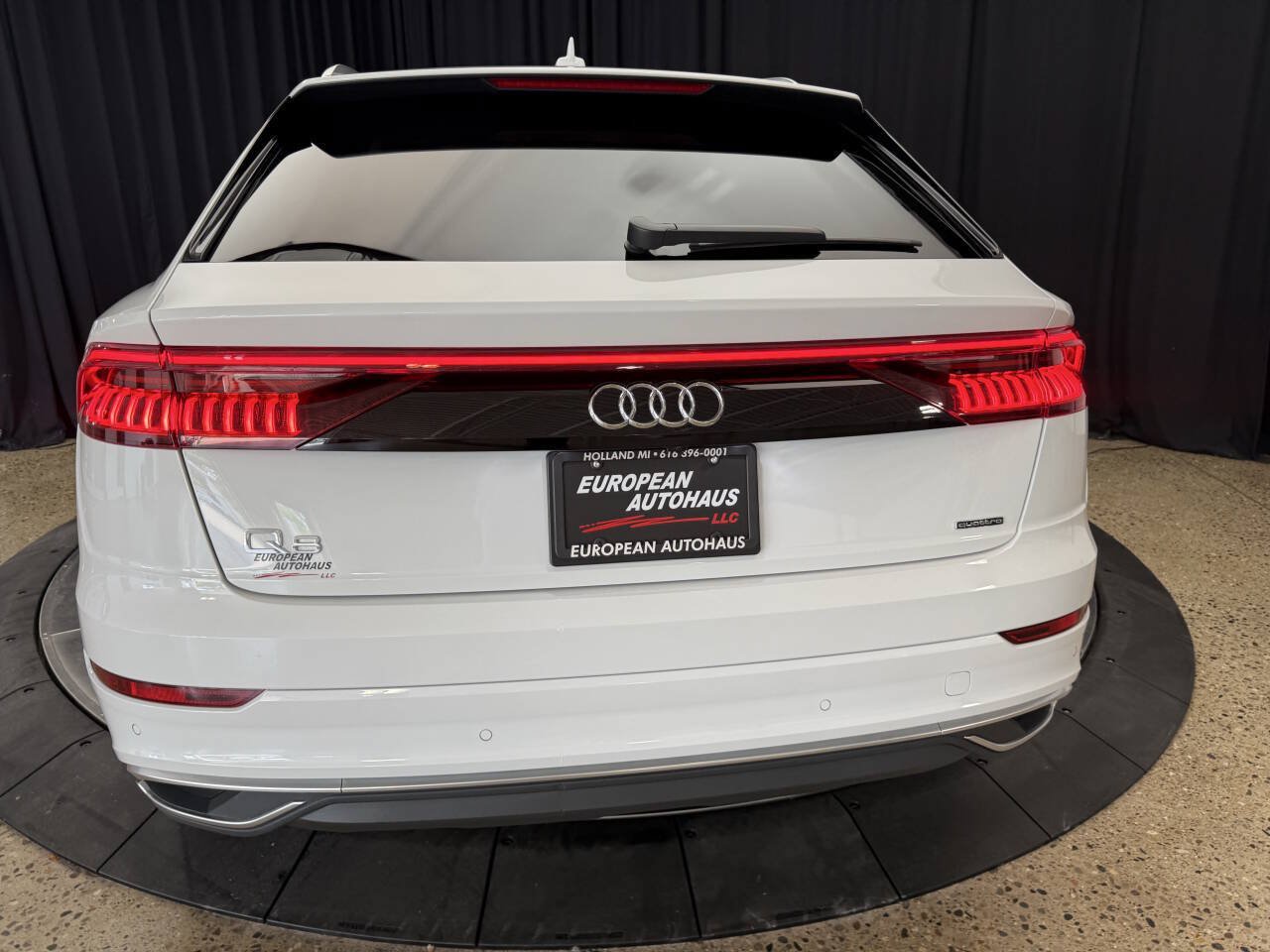 Used 2023 Audi Q8 Premium w/ Convenience Package AWD/4WD image 8