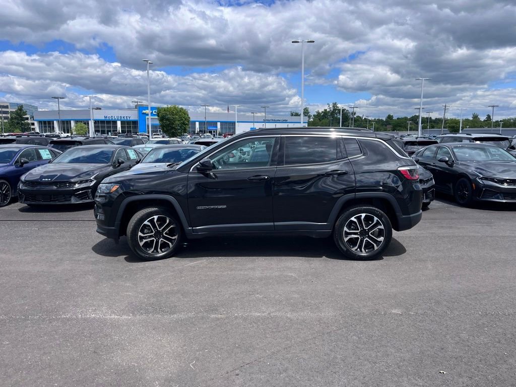 Used 2022 Jeep Compass Limited AWD/4WD image 7