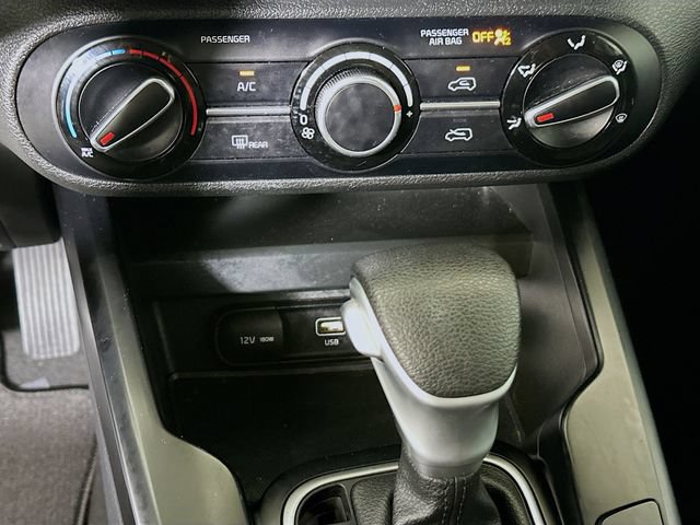 Used 2023 Kia Soul LX w/ LX Technology Package FWD image 22
