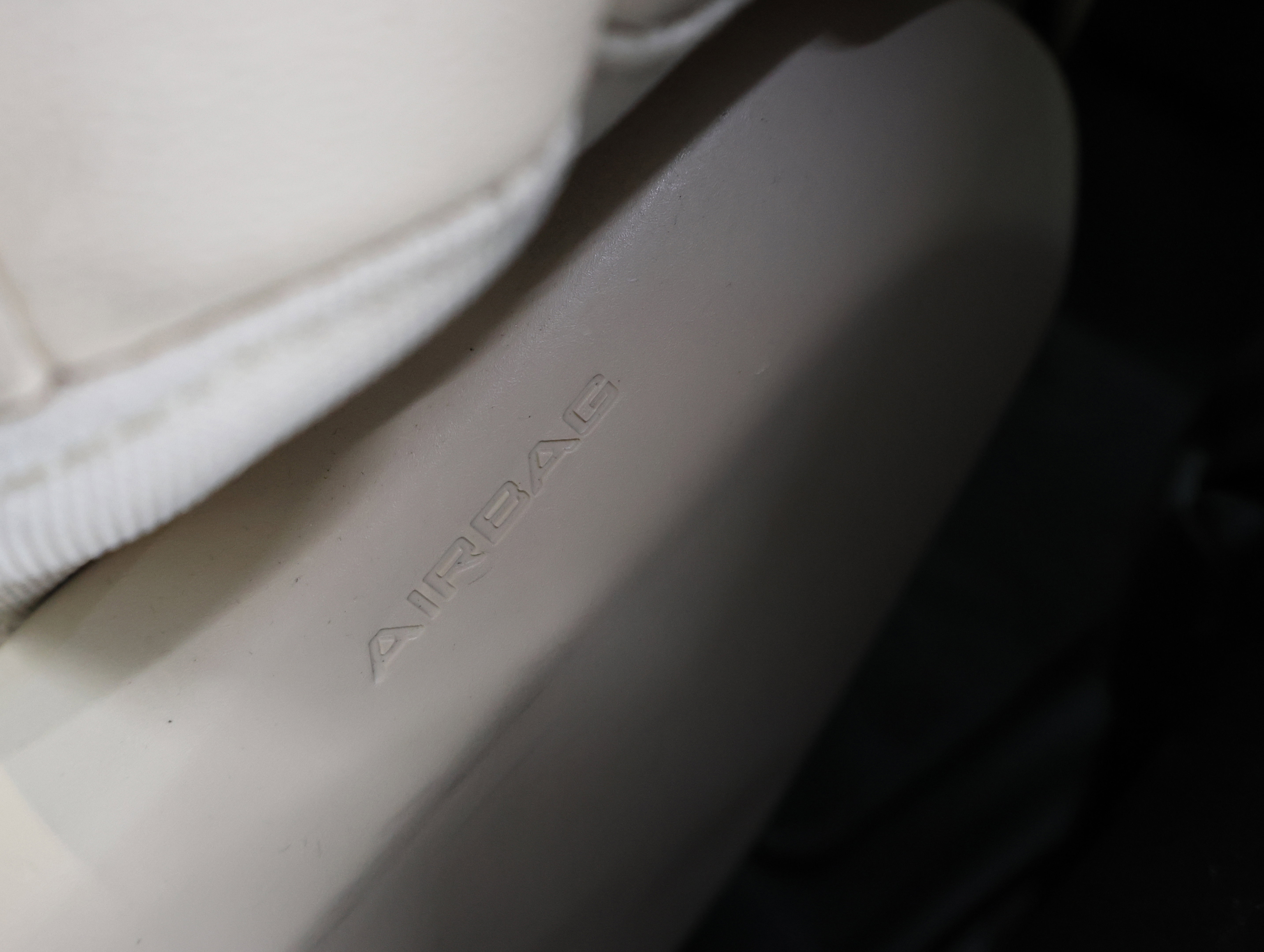 Used 2023 Jeep Grand Cherokee Limited image 44