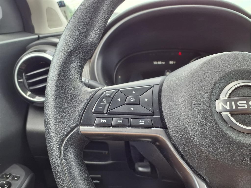 Used 2023 Nissan Kicks SV FWD image 17
