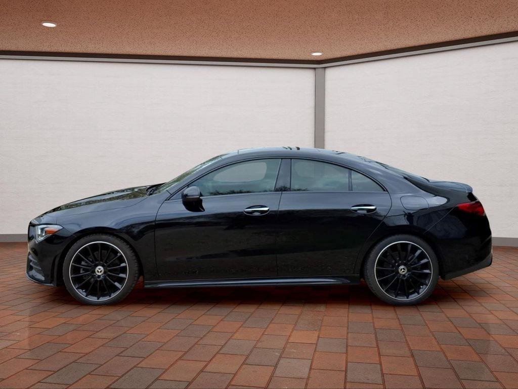Used 2022 Mercedes-Benz CLA 250 image 8