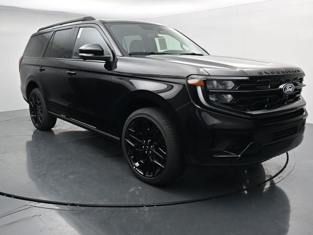 New 2027 Ford Expedition Platinum w/ Stealth Performance Package AWD/4WD image 3