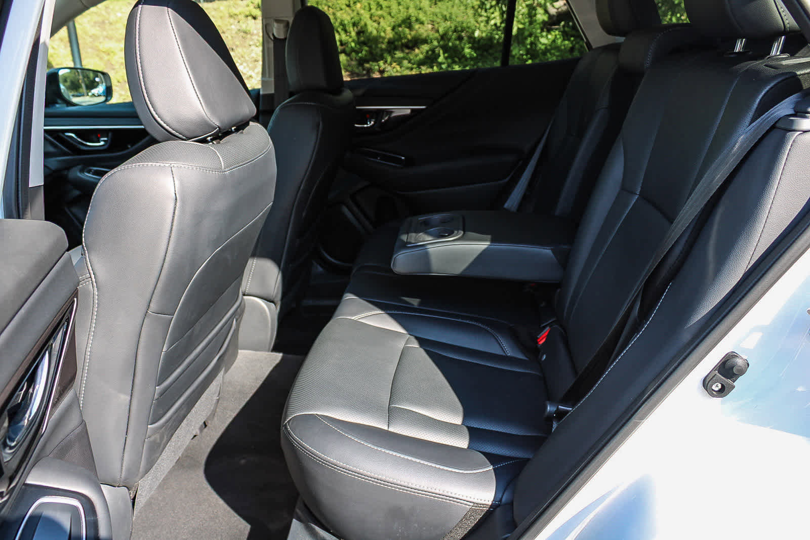 Certified 2025 Subaru Outback Touring w/ Tech Package 2 image 18