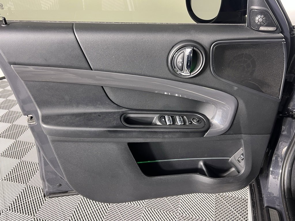 Used 2020 MINI Cooper Countryman S w/ Storage Package image 11