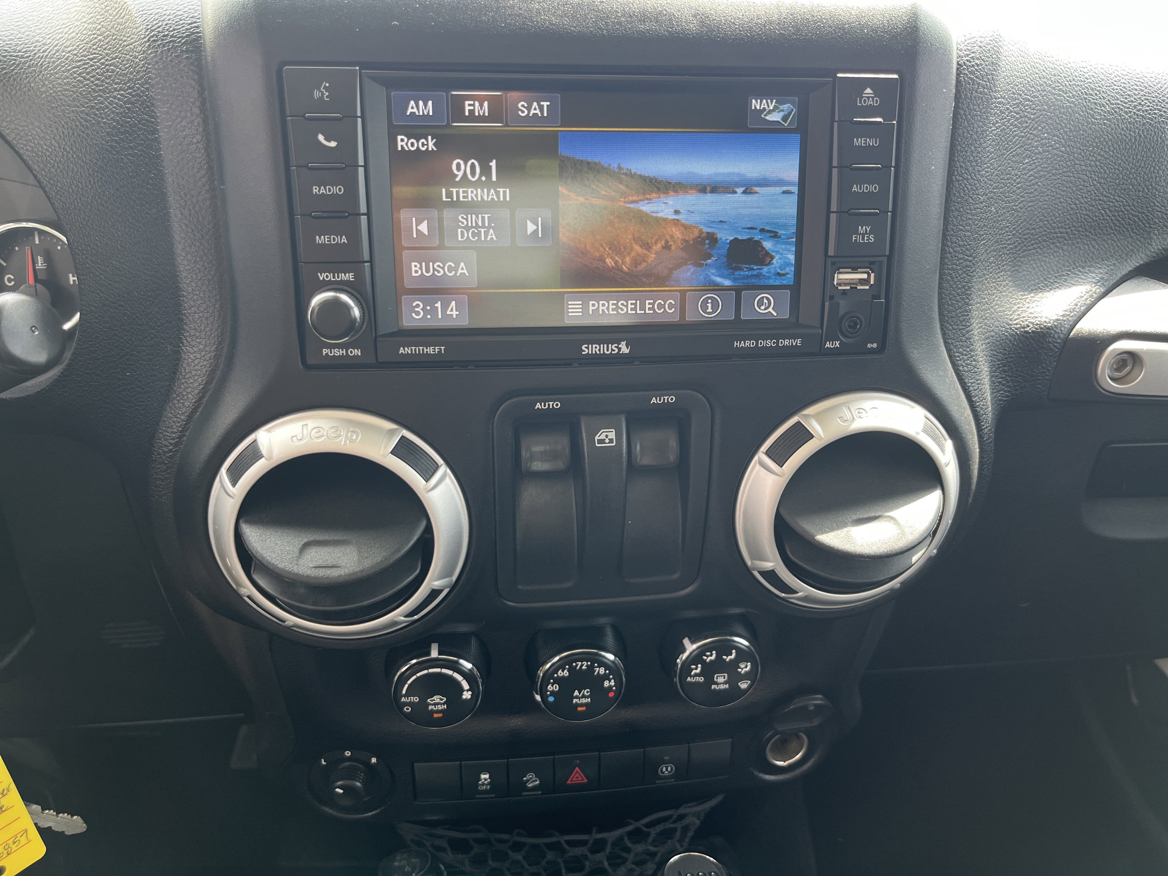 Used 2013 Jeep Wrangler Sahara image 6