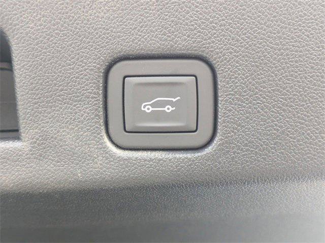 New 2026 Chevrolet Traverse High Country w/ LPO, Floor Liner Package image 15