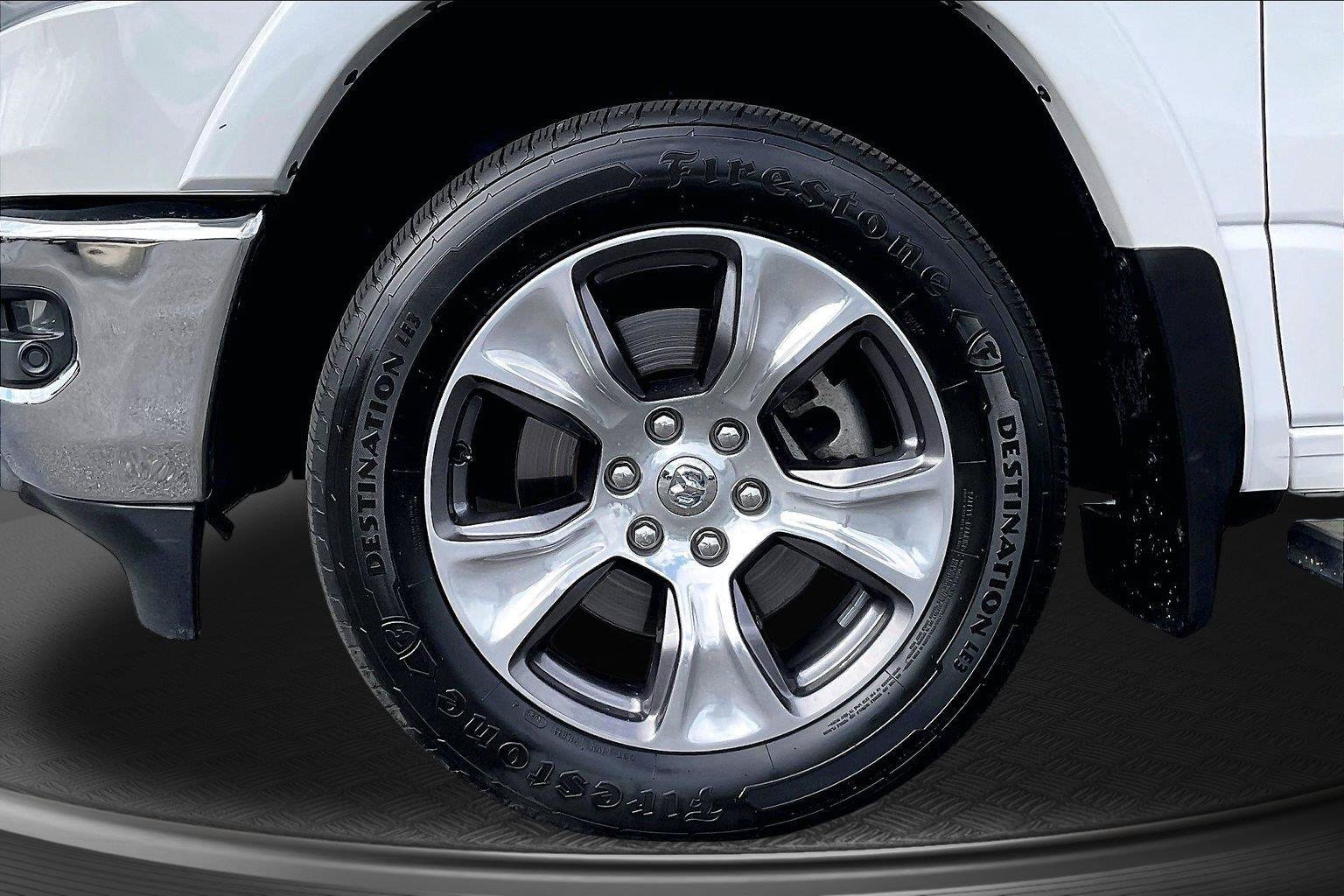 Used 2022 RAM 1500 Laramie AWD/4WD image 10