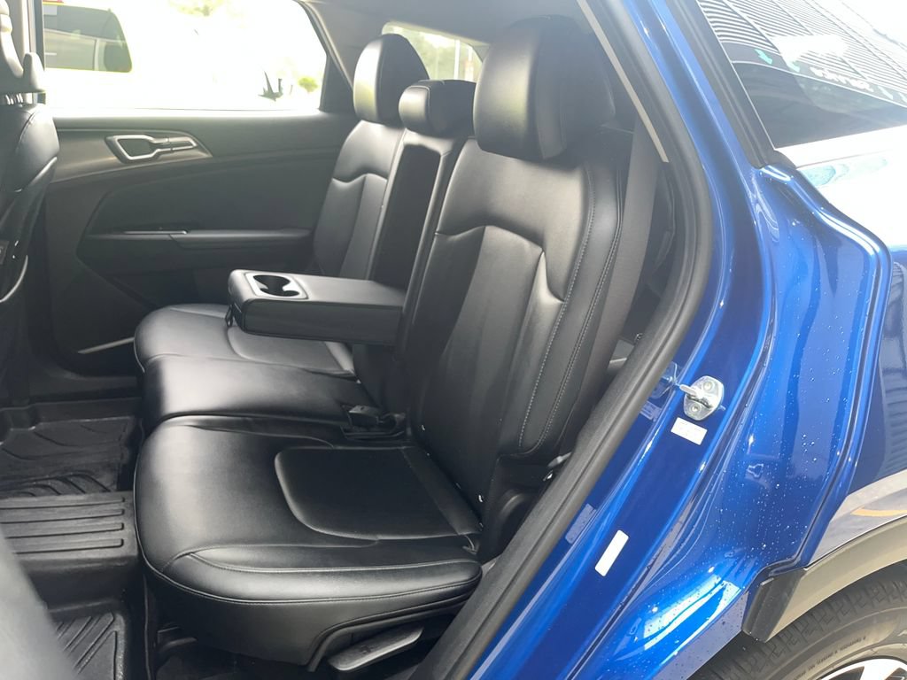 Used 2023 Kia Sportage EX FWD image 27