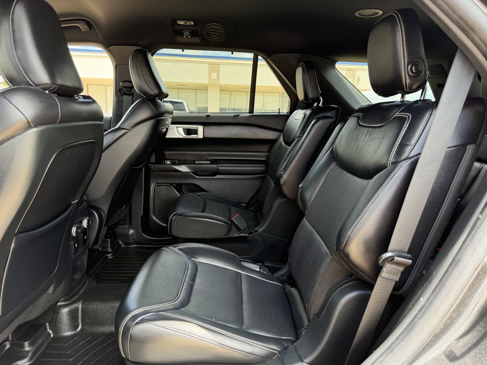 Used 2020 Ford Explorer ST w/ Premium Technology Package AWD/4WD image 27