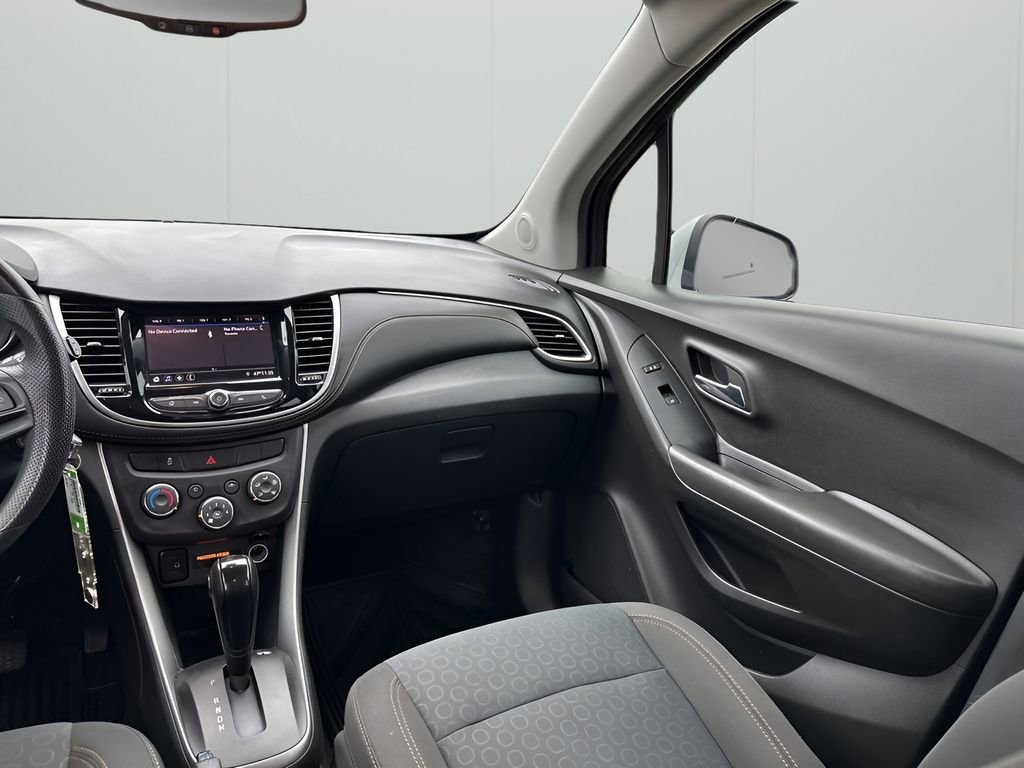 Certified 2020 Chevrolet Trax LS w/ Tint and Cruise Package image 23