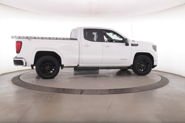 Used 2022 GMC Sierra 1500 Elevation AWD/4WD image 2