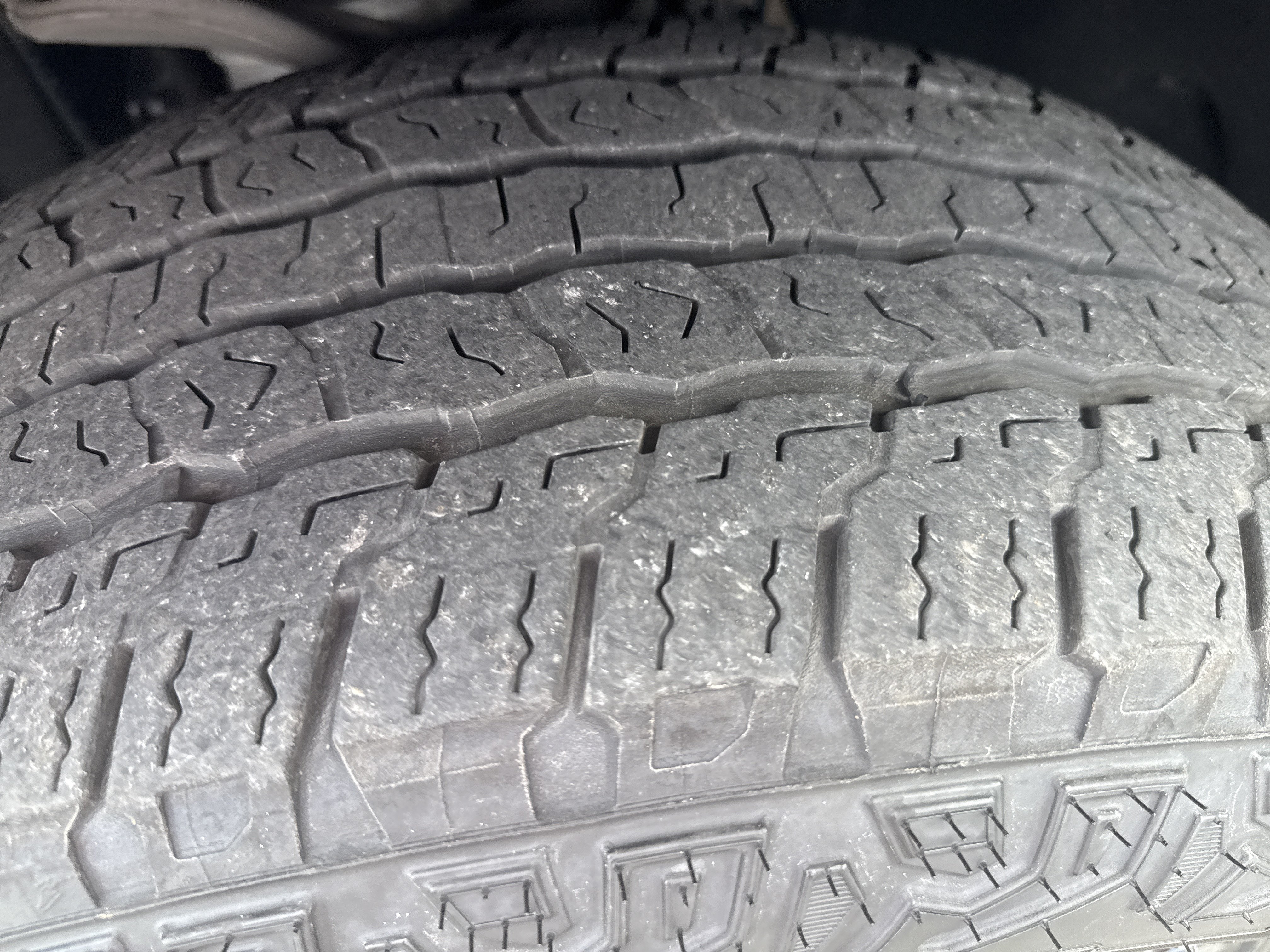Used 2025 GMC Yukon XL AT4 Ultimate w/ LPO, Floor Liner Package AWD/4WD image 11