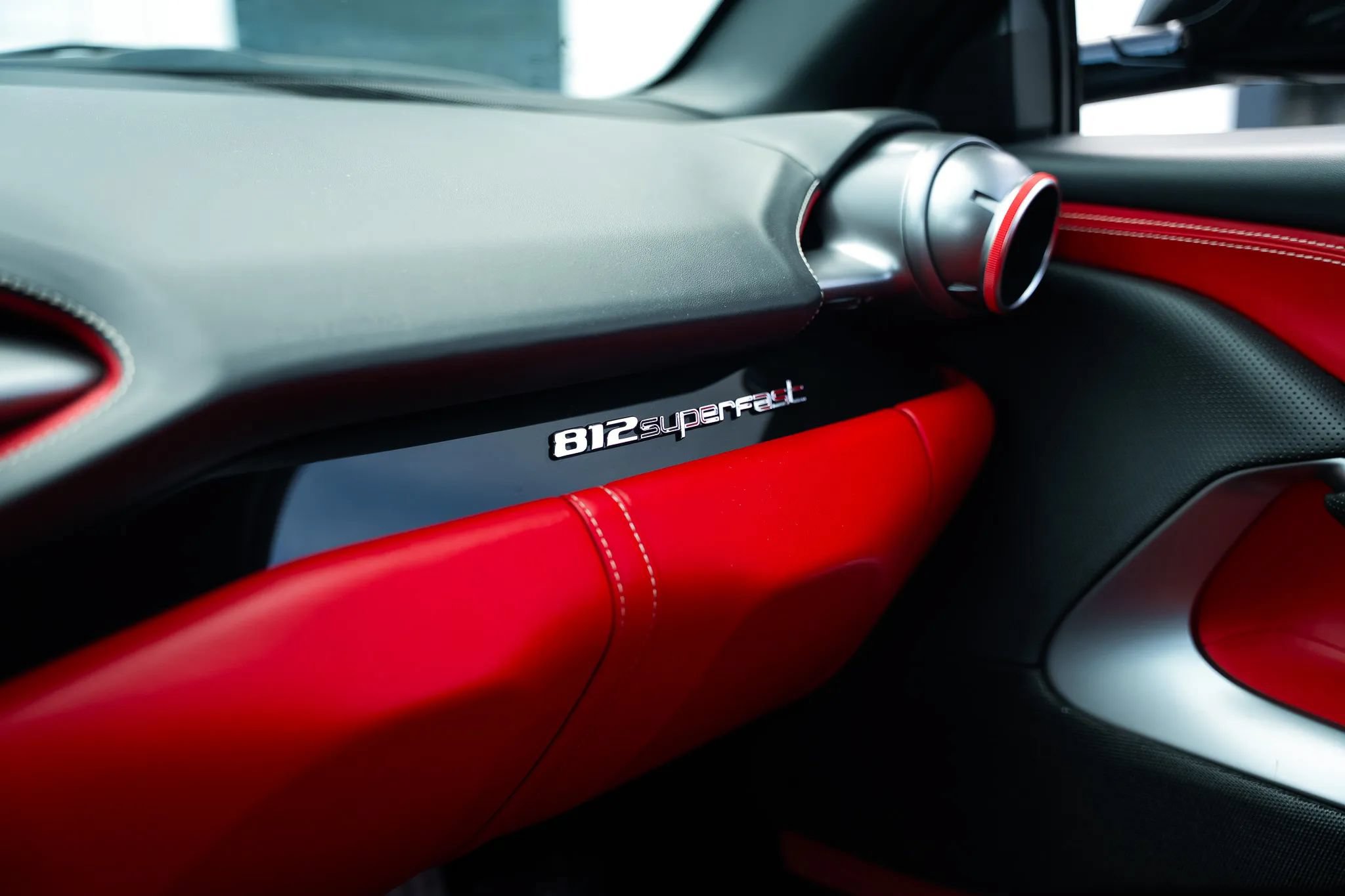 Used 2019 Ferrari 812 Superfast RWD image 56