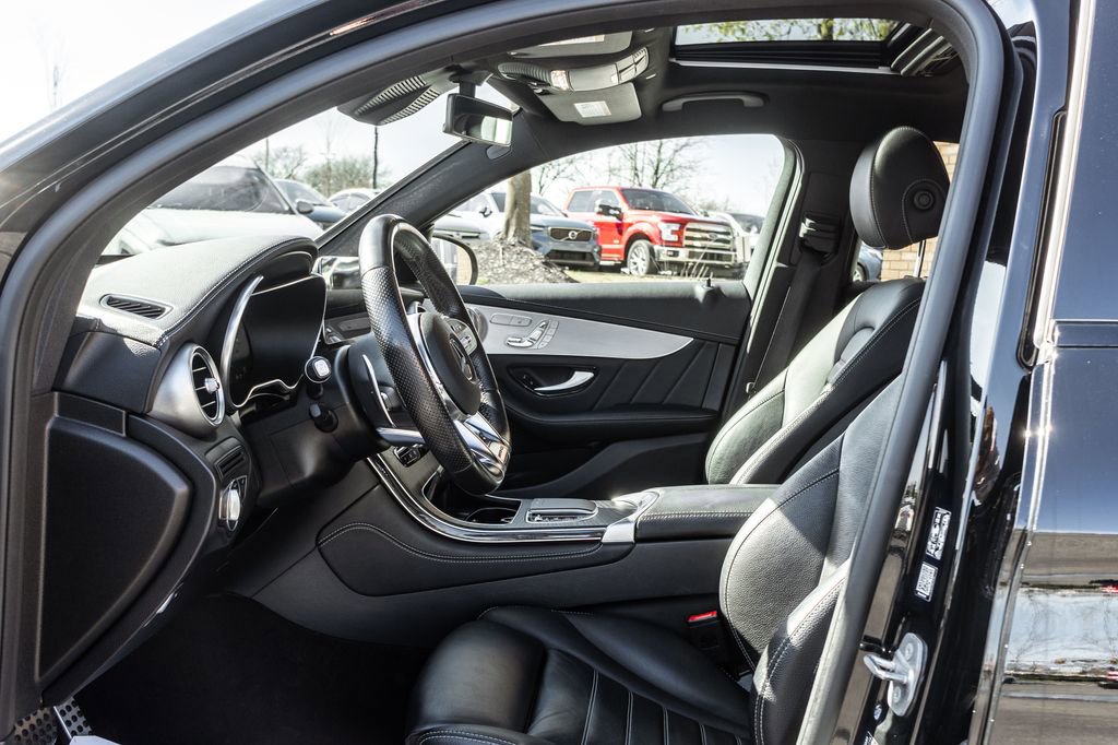 Used 2020 Mercedes-Benz GLC 43 AMG 4MATIC Coupe image 29
