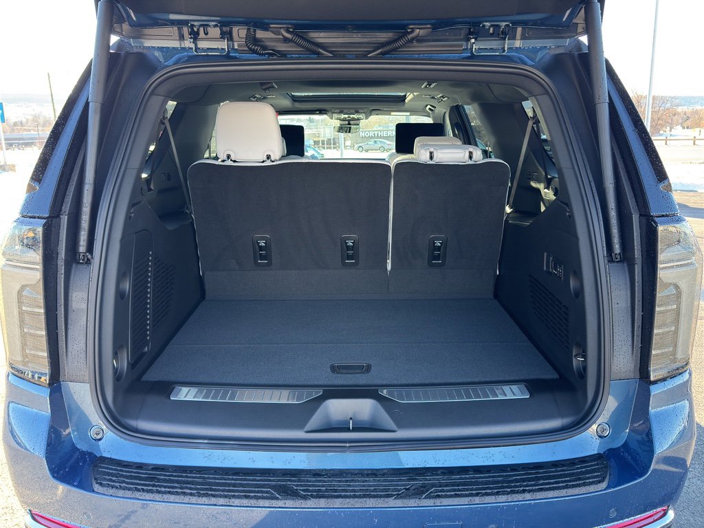 New 2026 Chevrolet Suburban Premier AWD/4WD image 24